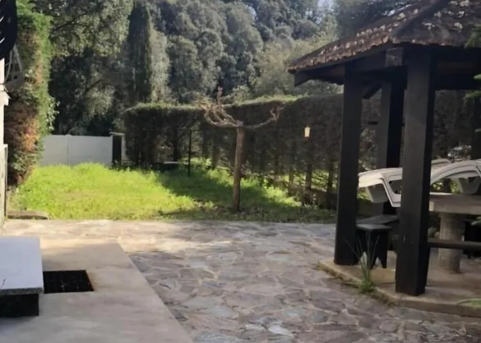 Moderne Avec Jardin à - 90m² - Vue Magnifique Coggia